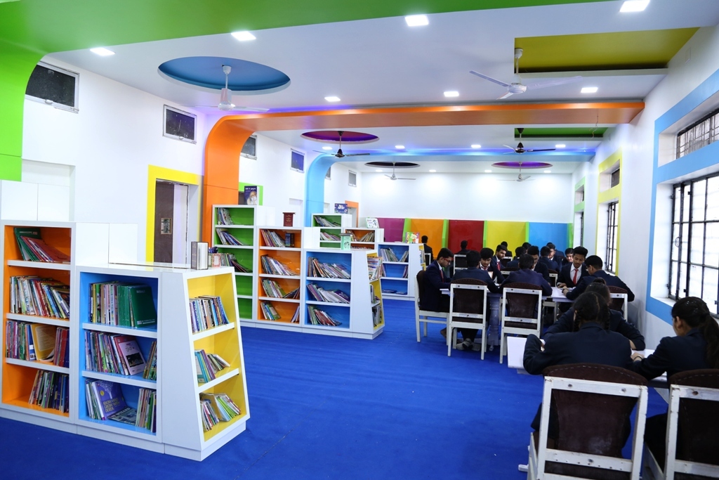 CAMBRIDGE SCHOOL